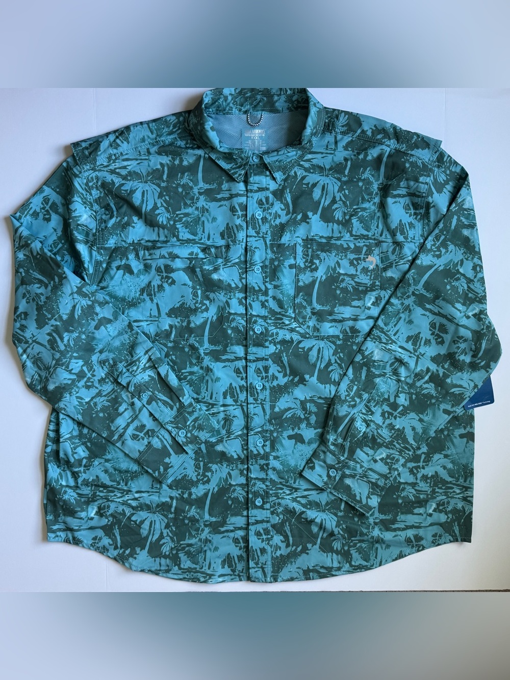 NWT men’s blue/green tropical palm print long sleeve performance button up shirt